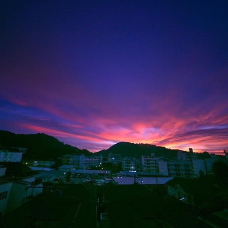 Tropical Sunset Hotel Patong Exterior foto